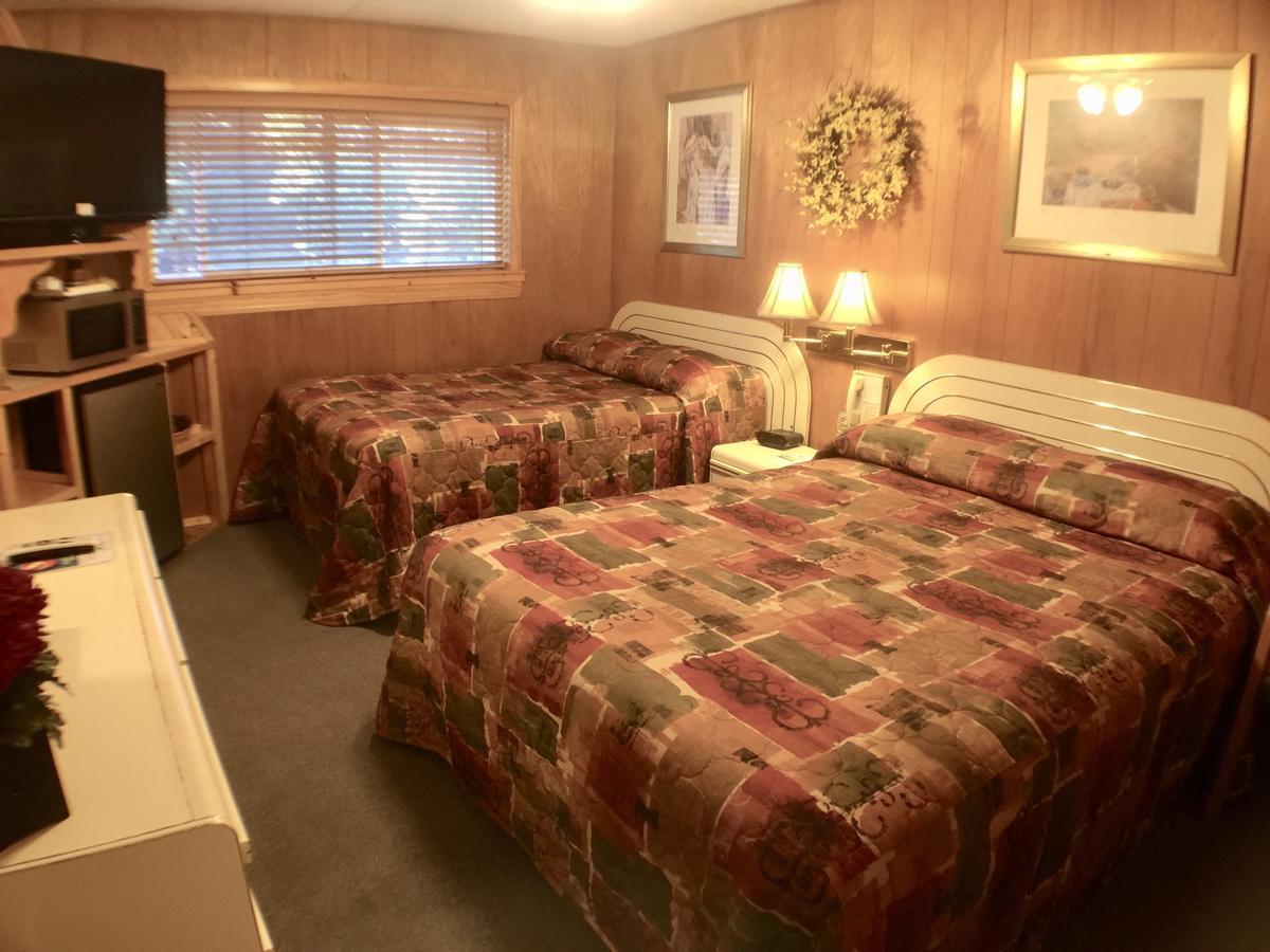 Giant Oaks Lodge Running Springs Экстерьер фото