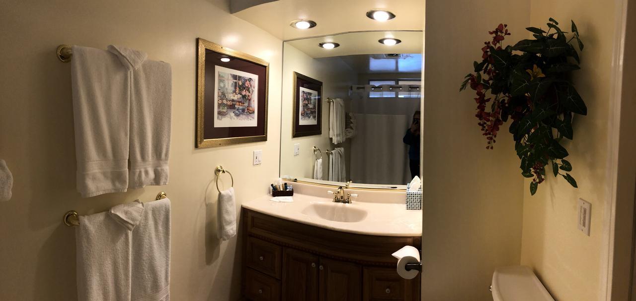 Giant Oaks Lodge Running Springs Экстерьер фото