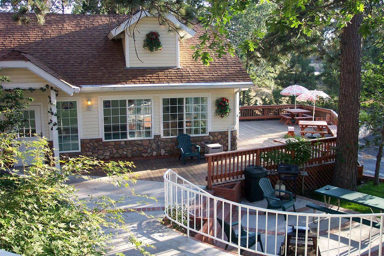 Giant Oaks Lodge Running Springs Экстерьер фото